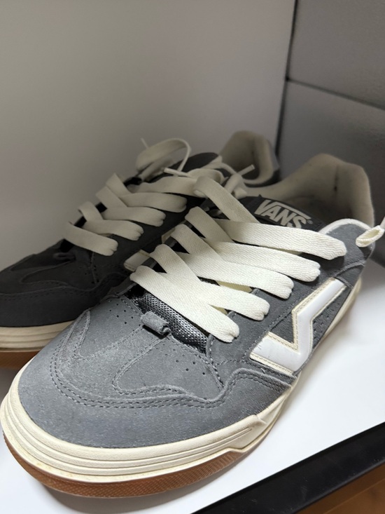 Vans Other - Vans Upland Gray Black Gum Sole Sneakers Mens Size 11